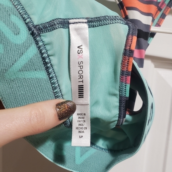 VSX Colorful Lightly Lined Sports Bra Size Small - Picture 4 of 6